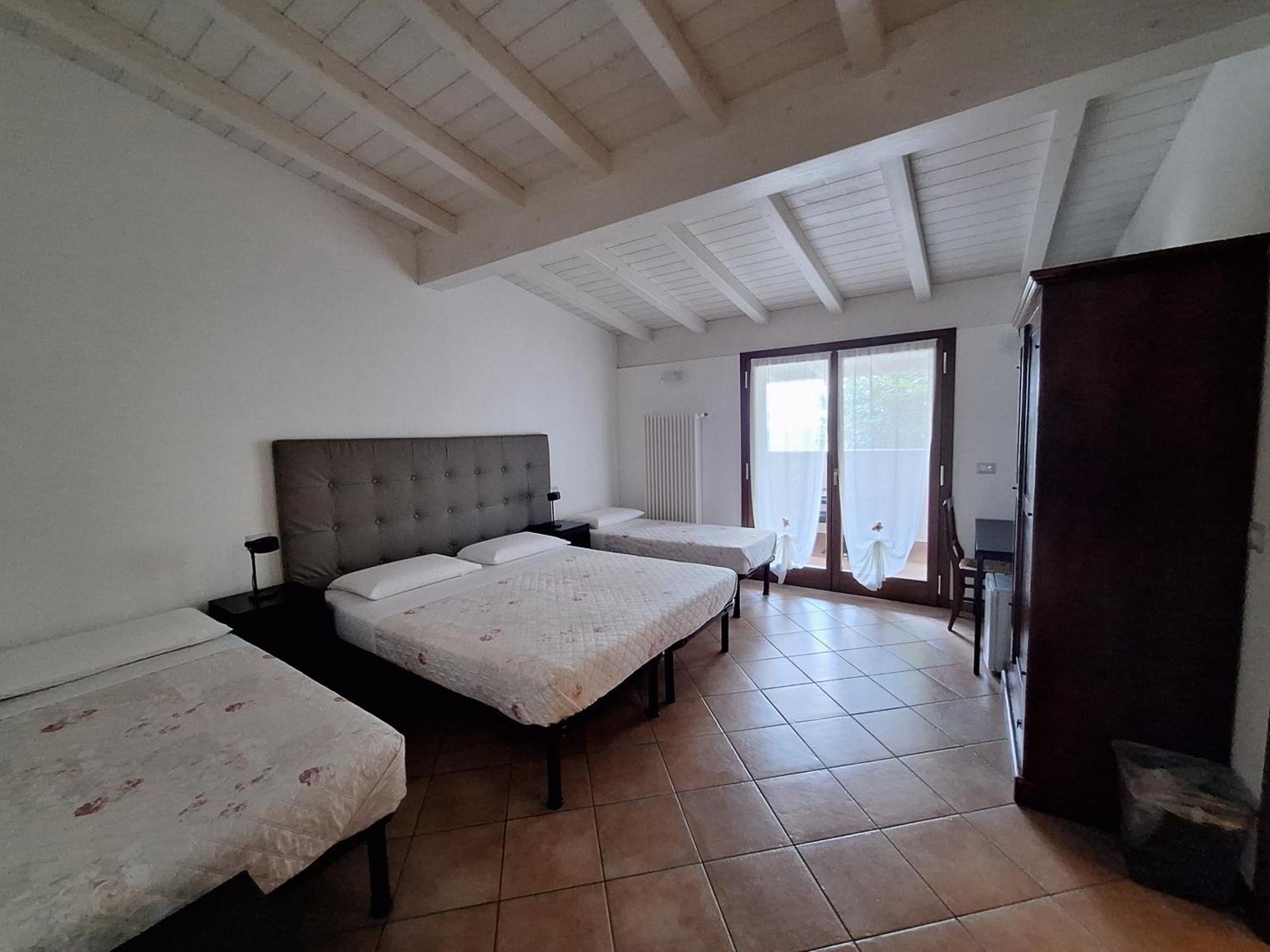 Bed & Breakfast Torrechiara ภายนอก รูปภาพ