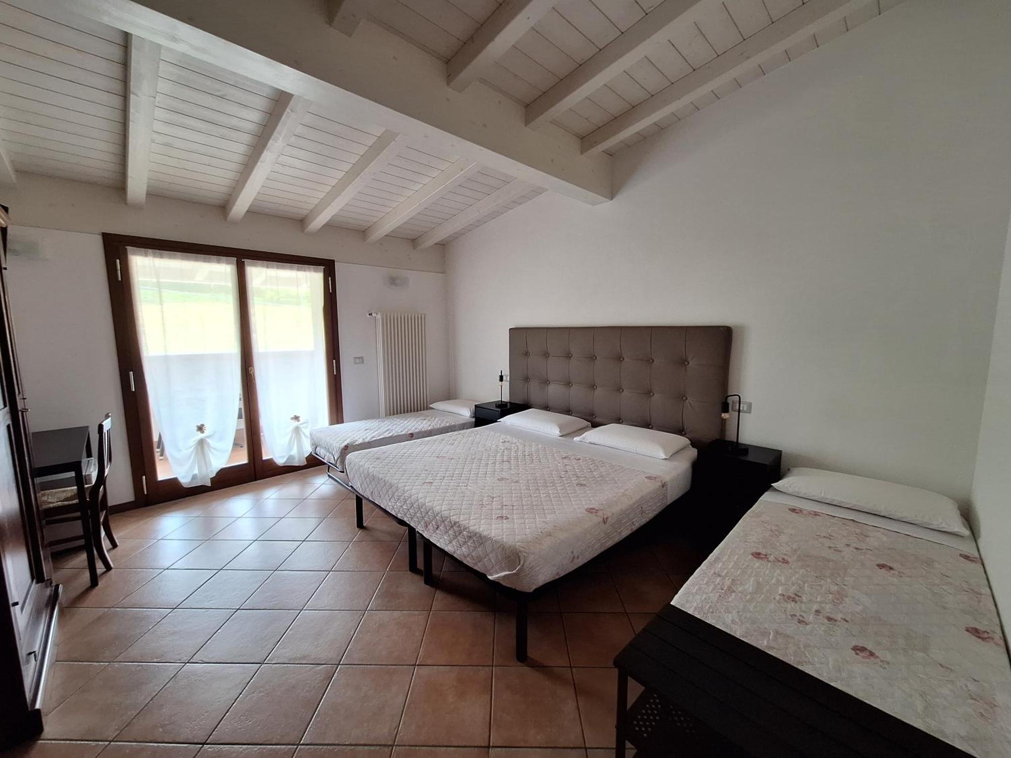 Bed & Breakfast Torrechiara ภายนอก รูปภาพ